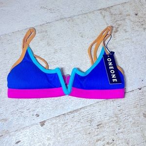 A oneoneswimwear
